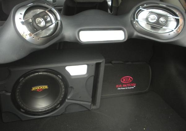 MONTAJE DE SONIDO KIA CERATO.