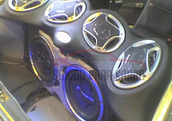 PALOMERA MAZDA 323.