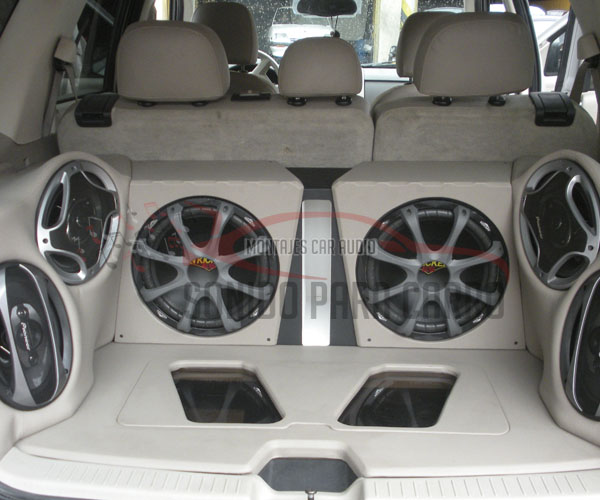 MONTAJE DE SONIDO FORD SCAPE.