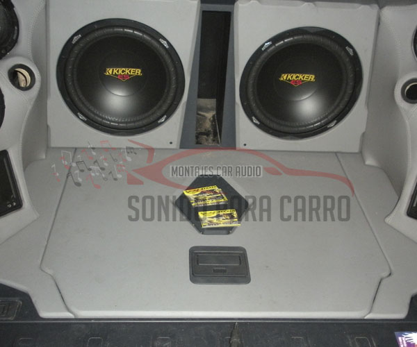 MONTAJE DE SONIDO FORD SCAPE.