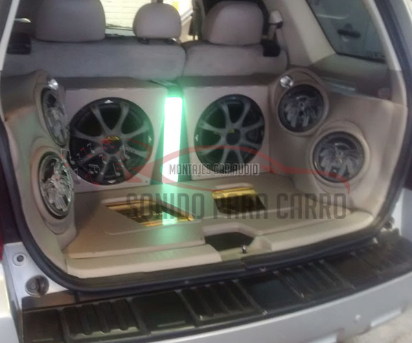 MONTAJE DE SONIDO FORD SCAPE.