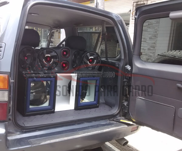 MONTAJE DE SONIDO TOYOTA SUMO 2 TYU MONTAJE DE SONIDO TOYOTA SUMO.