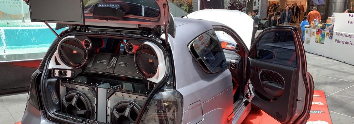 MONTAJE DE SONIDO RENAULT CLIO.