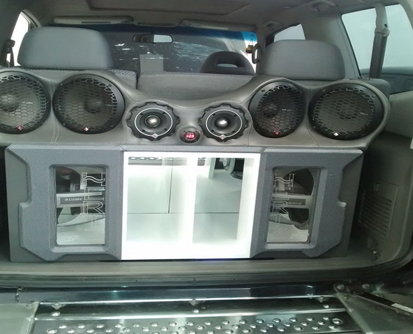 MONTAJE DE SONIDO TOYOTA SUMO 3 TYU MONTAJE DE SONIDO TOYOTA SUMO.