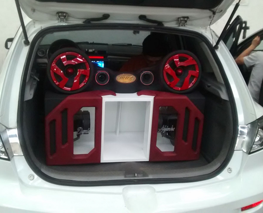 MONTAJE DE SONIDO HYUNDAI I35.
