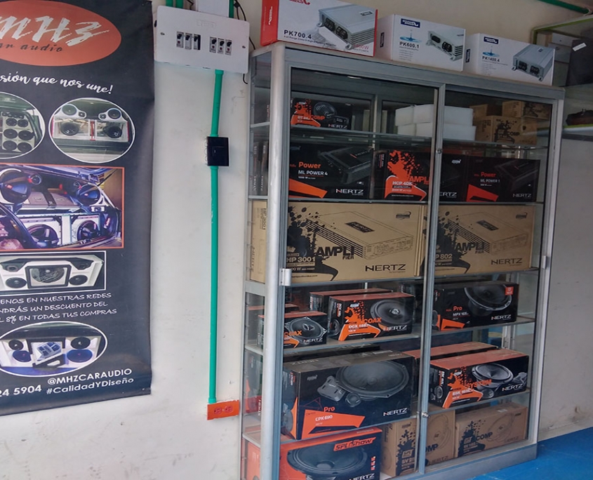 LOCAL SONIDO PARA CARRO 2 SERVICIO TÉCNICO Y REPARACIONES