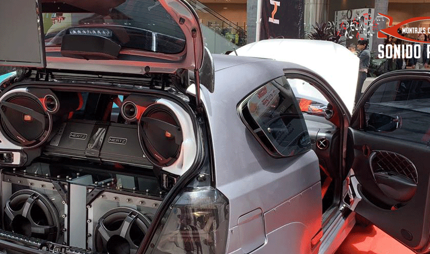 MONTAJE DE SONIDO RENAULT CLIO.